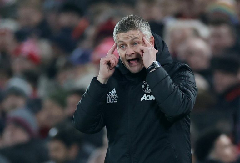 Manchester United: Fans react as Red Devils step up hunt for a new defender