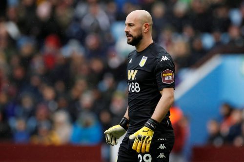 Liverpool: Fans hail Pepe Reina’s performance against Tottenham as Villa lose to last-gasp goal