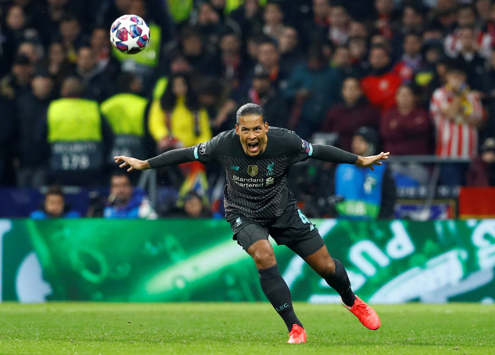 Liverpool: Fans disagree with Paul Ince after question Virgil van Dijk’s loyalty - Liverpool