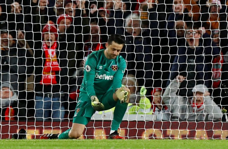 Arsenal: Fans lash out at Lukasz Fabianski after his errors during Liverpool clash