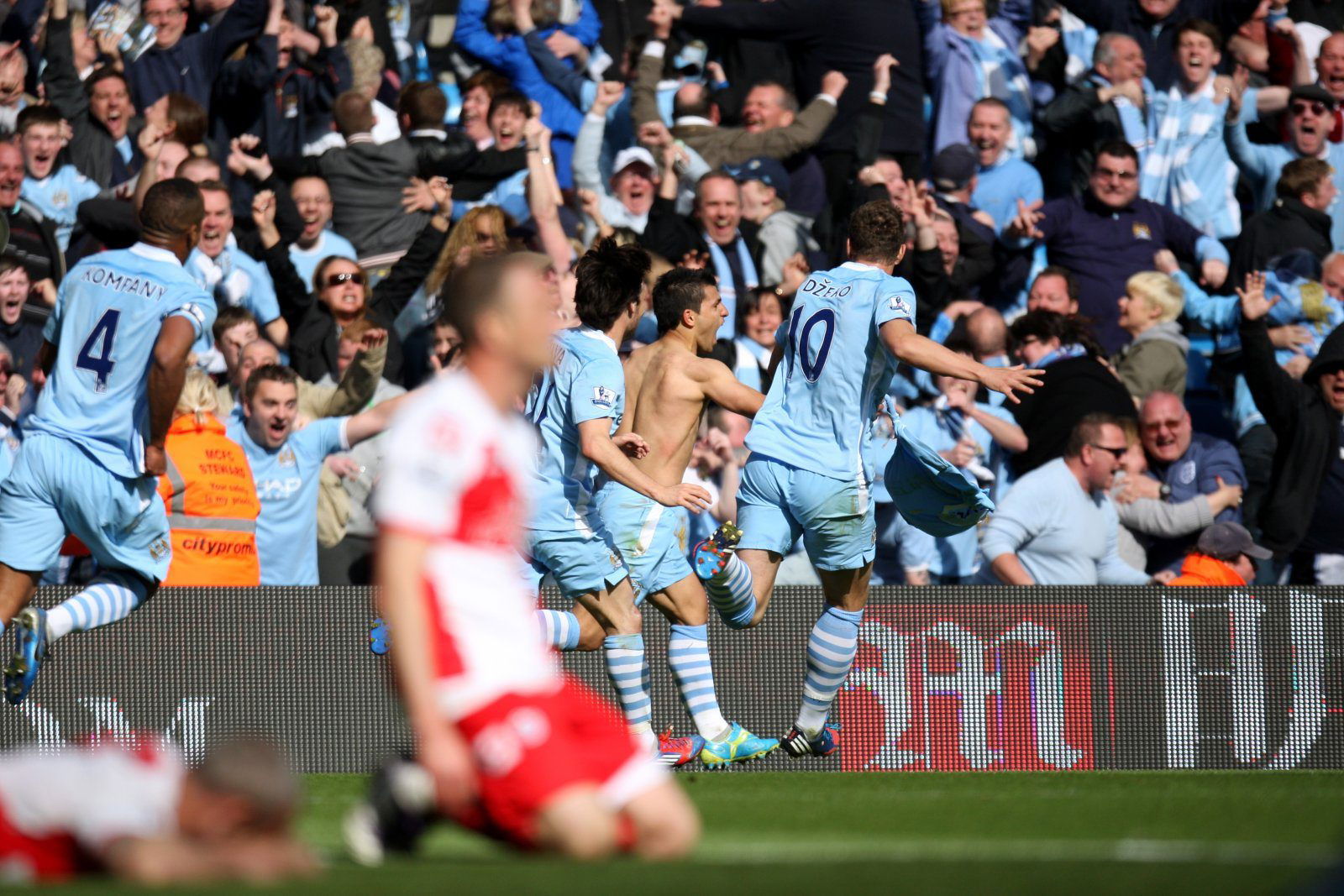 Manchester City Fans loved footage of QPR supporters
