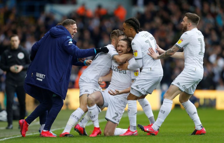 Leeds United: Peacocks fans gush over club legends showing support for Norman Hunter