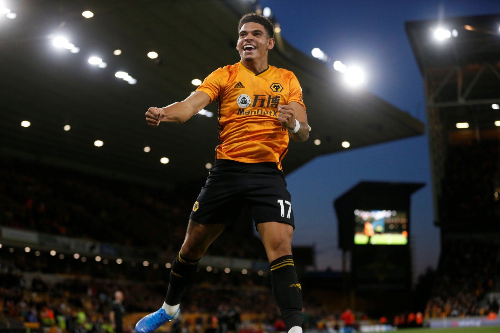 Wolves: Wanderers offer Gibbs-White new contract -Premier League News
