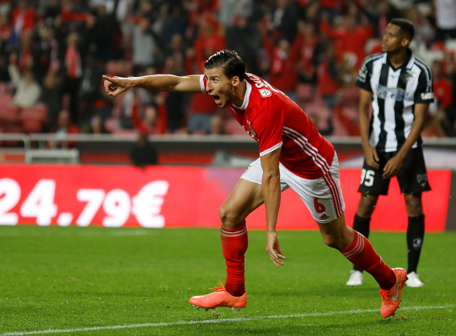 Tottenham Hotspur: Benfica president refuses to sell star ...