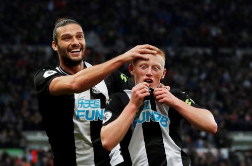 Newcastle United: Fans delighted by Longstaff and Carroll news