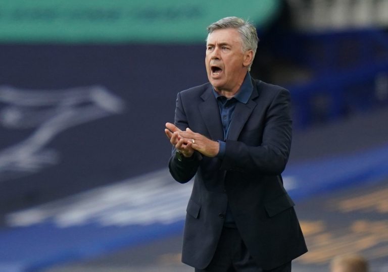 Everton: Fans laud Ellis Simms goal
