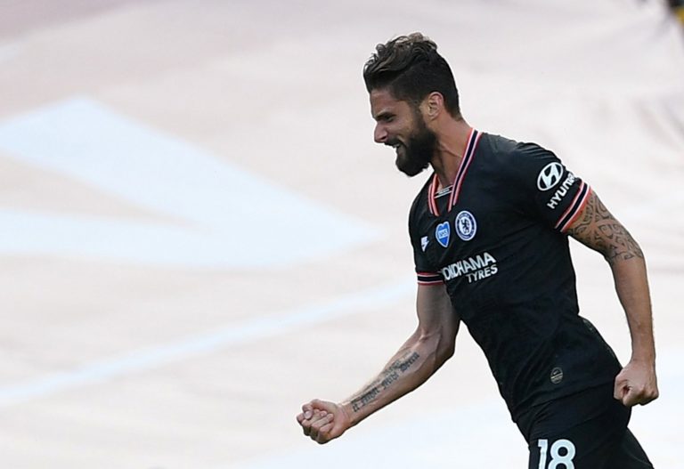 olivier-giroud-celebrates-for-chelsea
