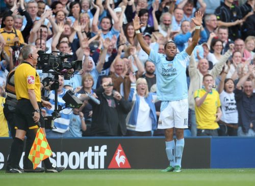 man-city-sign-robinho-transfer