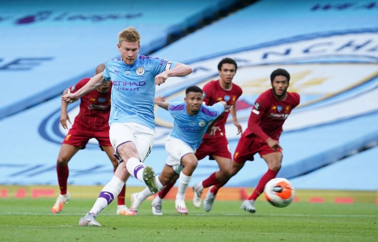 Liverpool: Fans praise Kevin De Bruyne after Man City midfielder named Premier League Player of the Season