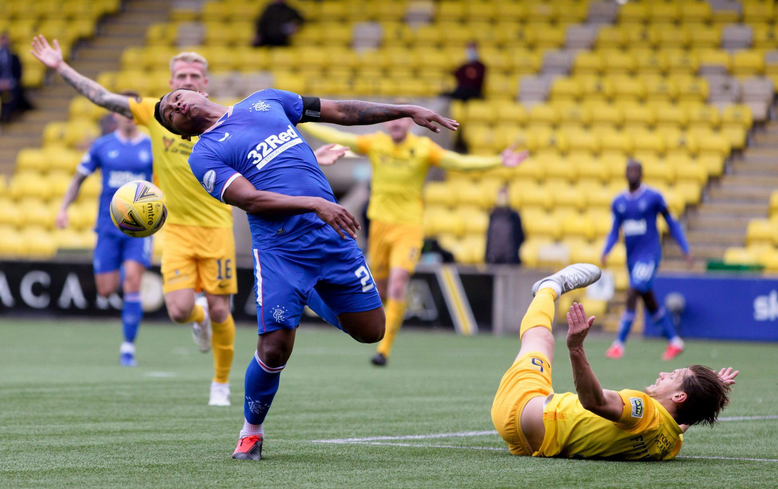 Glasgow Rangers: Charlie Nicholas discusses Alfredo Morelos situation - Rangers News