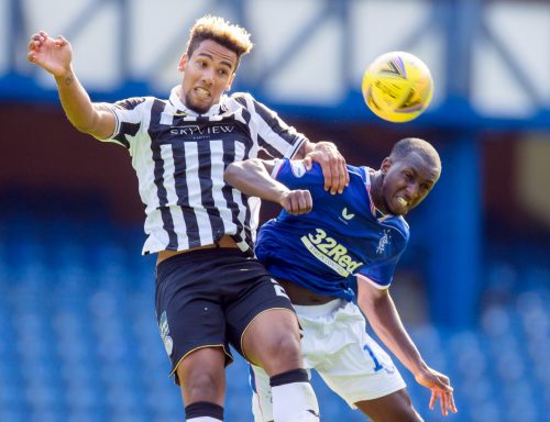 glen-kamara-battles-vs-st-mirren