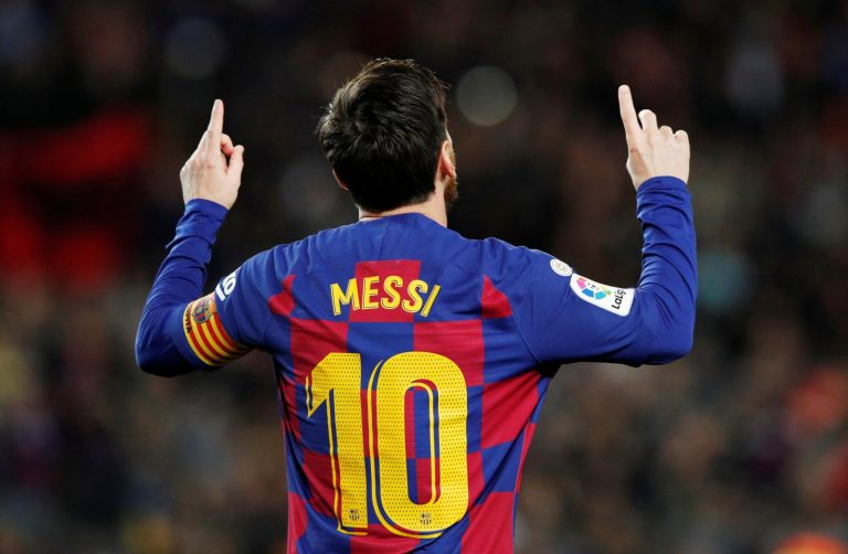 lionel-messi-celebrates-for-barcelona