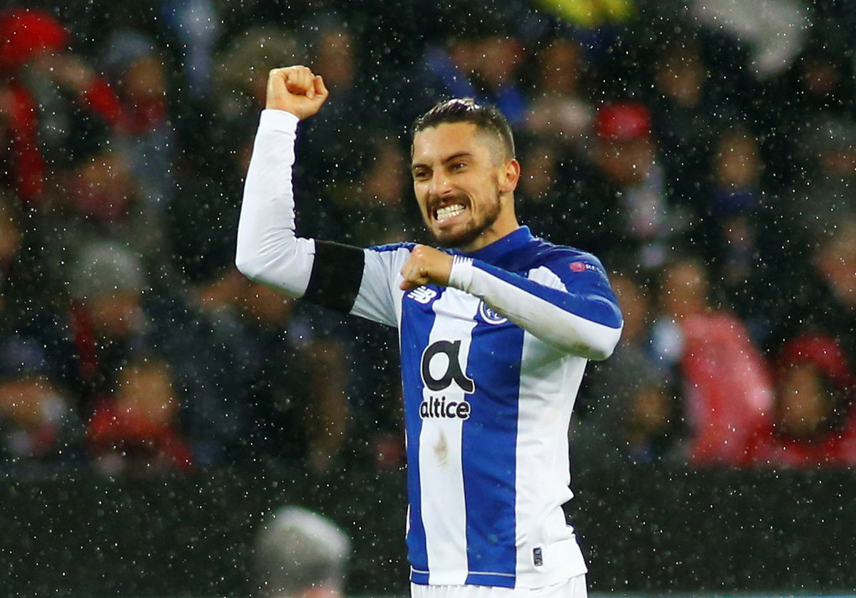 Manchester United: Fans buzz as Rui Pedro Braz claims FC Porto ace Alex Telles will sign - Manchester United