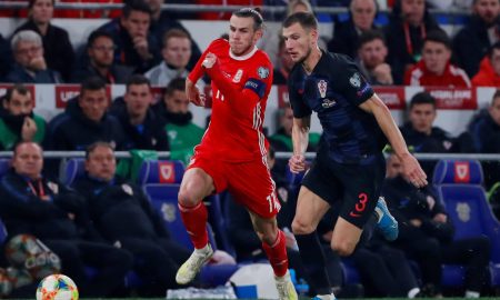borna-barisic-runs-alongside-gareth-bale