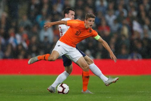 guus-til-in-action-for-the-netherlands