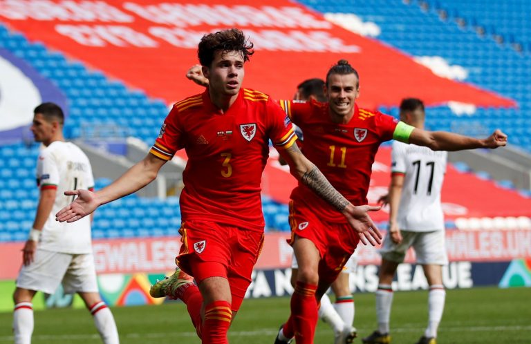Liverpool: Fans go crazy over Neco Williams goal for Wales