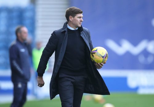 steven-gerrard-on-the-touchline