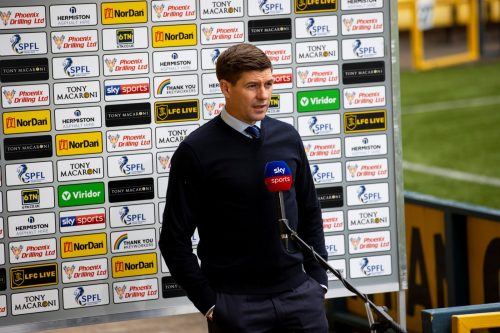 steven-gerrard-speaking-to-the-press