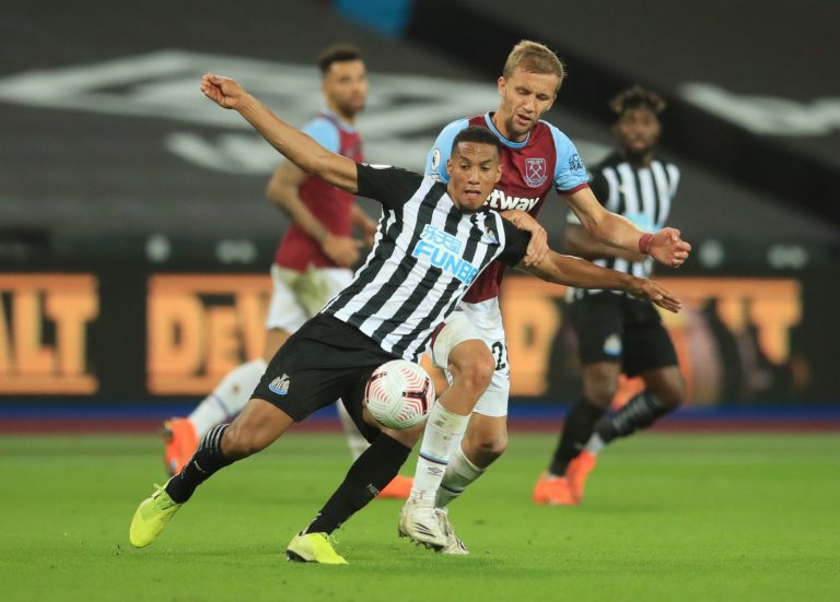 isaac hayden in premier league action for newcastle