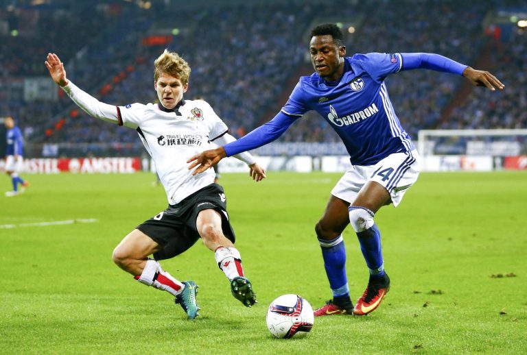 2016-11-24T193529Z_88478201_LR1ECBO1IEUNG_RTRMADP_3_SOCCER-EUROPA-SCH-NCE