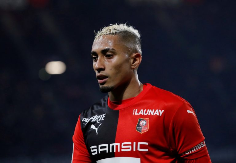 leeds-close-in-raphinha-deal-medical