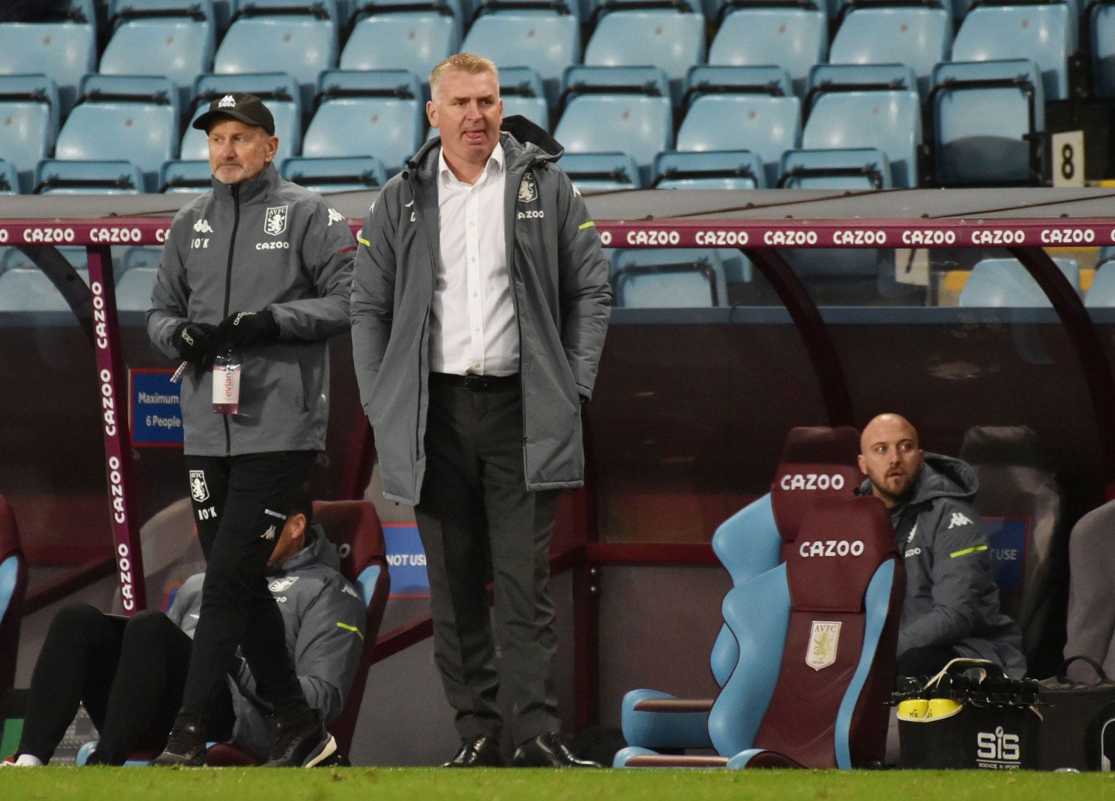 Aston Villa: Dean Smith comments on Keinan Davis and Tom Heaton - Aston Villa Transfer Rumours