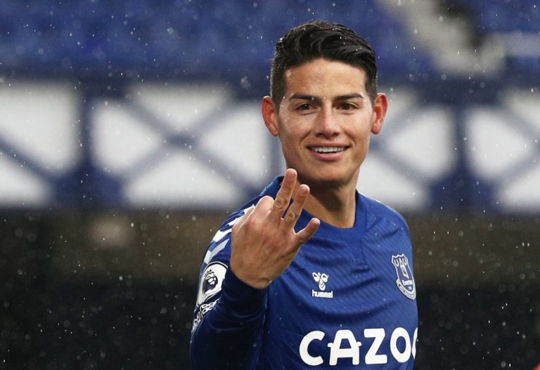 everton-james-rodriguez-celebrates