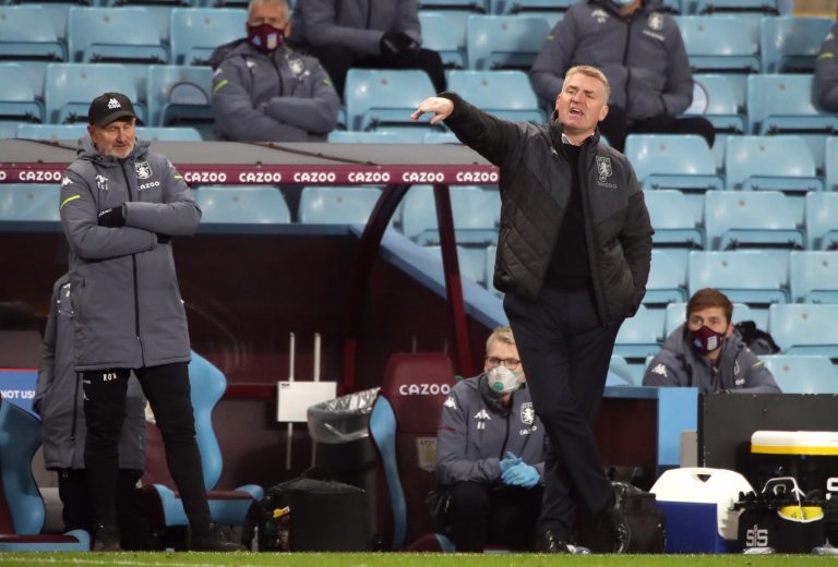 Aston-Villa-manager-Dean-Smith-during-the-match