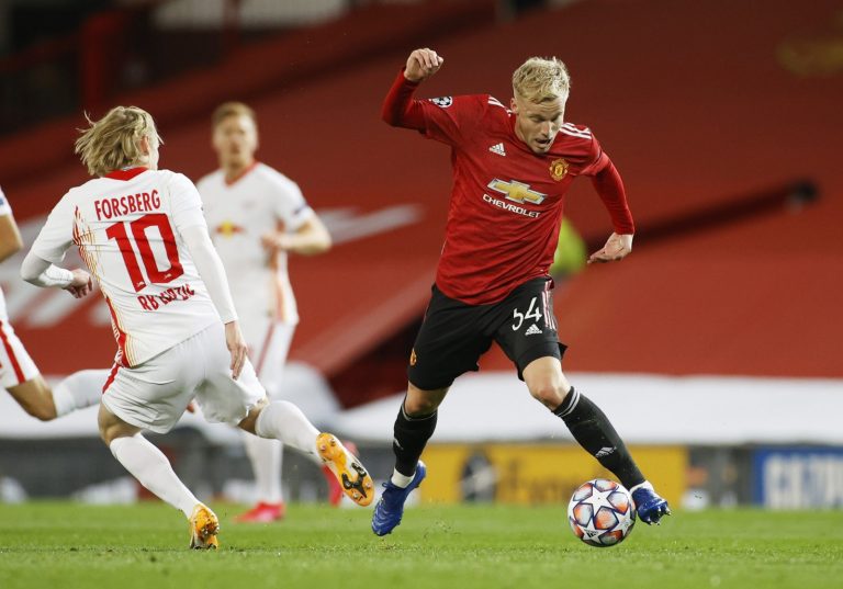 donny-van-de-beek-man-united