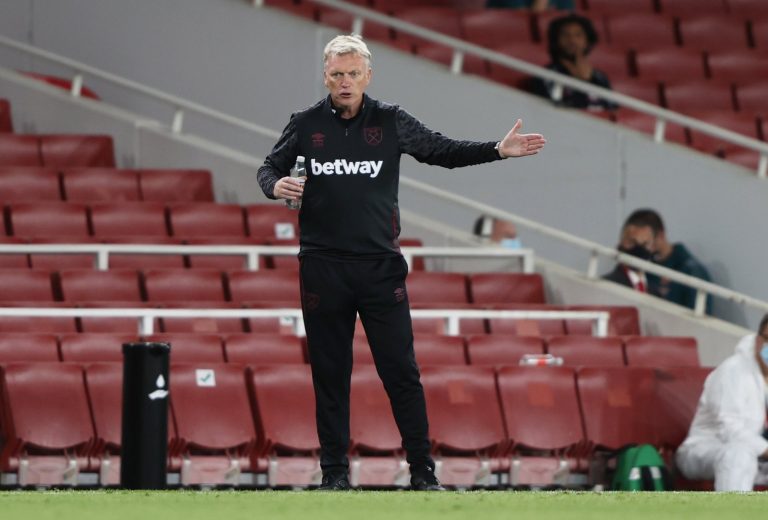 West Ham: Fans dispute David Moyes substitution in Man City clash