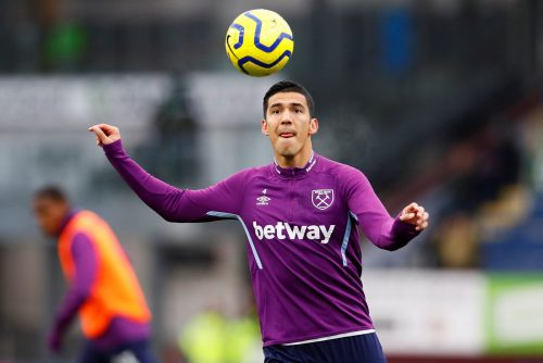 fabian-balbuena-warms-up