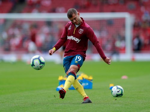 jack-wilshere-warms-up-for-west-ham-vs-arsenal