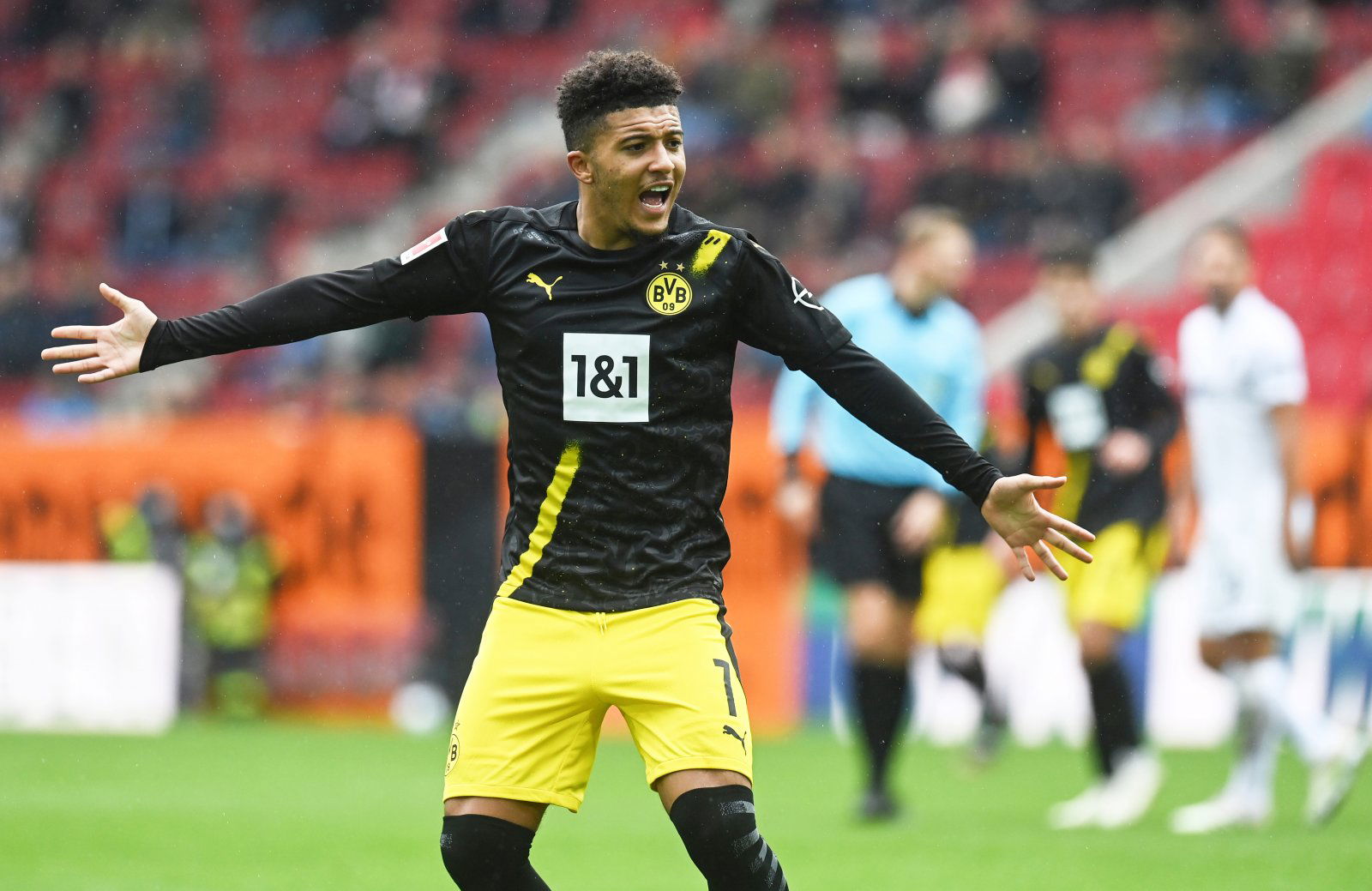 Manchester United: Fans fume as Jadon Sancho news emerges ...