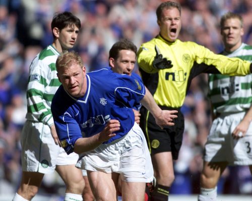 jorg-albertz-celebrates-scoring-vs-celtic