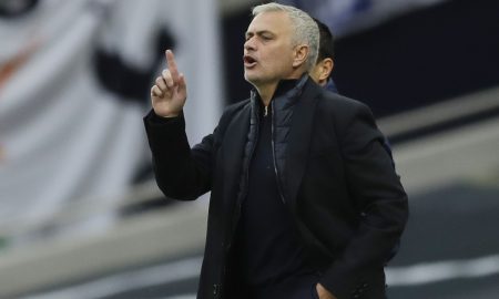jose-mourinho-on-the-touchline