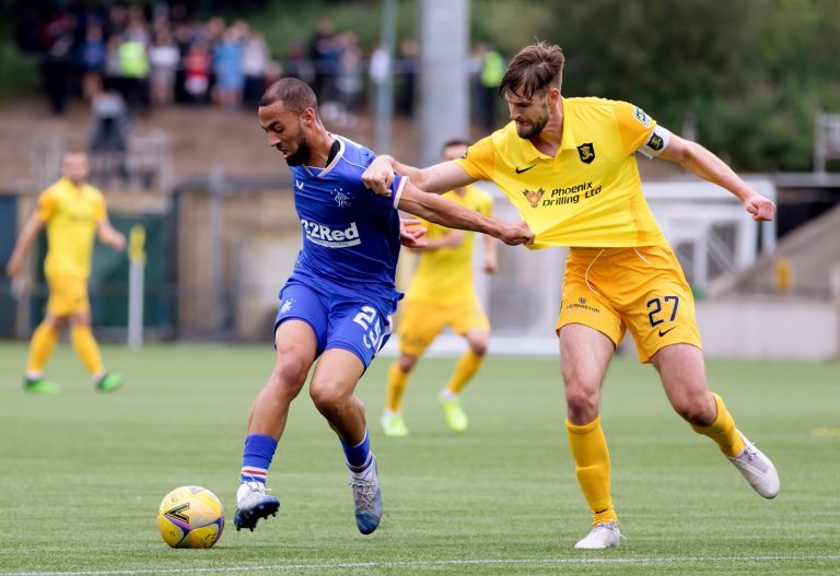 Rangers: Alan Hutton asks for Kemar Roofe caution