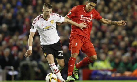 morgan-schneiderlin-in-action-for-manchester-united