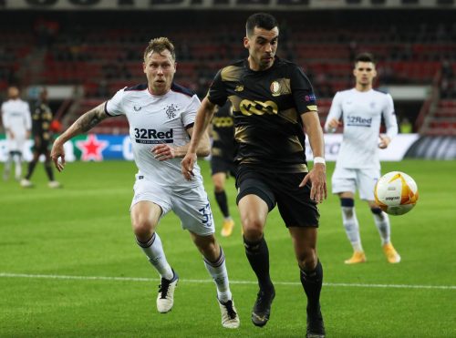 scott-arfield-in-action-vs-standard-liege