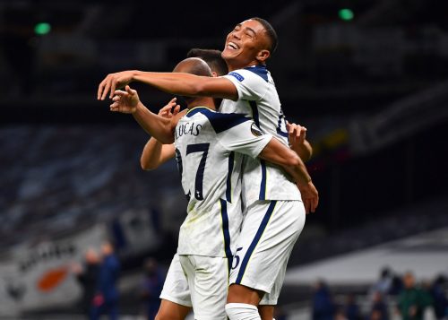 carlos vinicius celebrates with lucas moura for tottenham