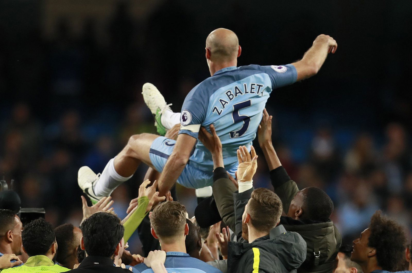Manchester City: Sky Blues go wild as Pablo Zabaleta in talks over emotional Eastlands return - Manchester City News