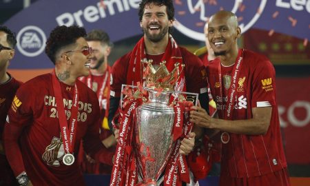 Liverpools-Alisson-Roberto-Firmino-and-Fabinho-celebrate-with-the-trophy