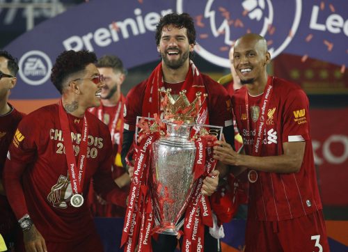 Liverpools-Alisson-Roberto-Firmino-and-Fabinho-celebrate-with-the-trophy