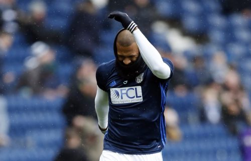 salomon-rondon-warming-up-for-west-brom