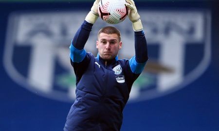 sam-johnstone-warms-up-for-west-brom