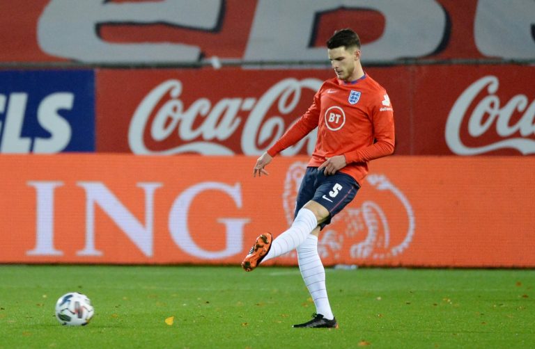 west ham star declan rice scores a screamer in england training