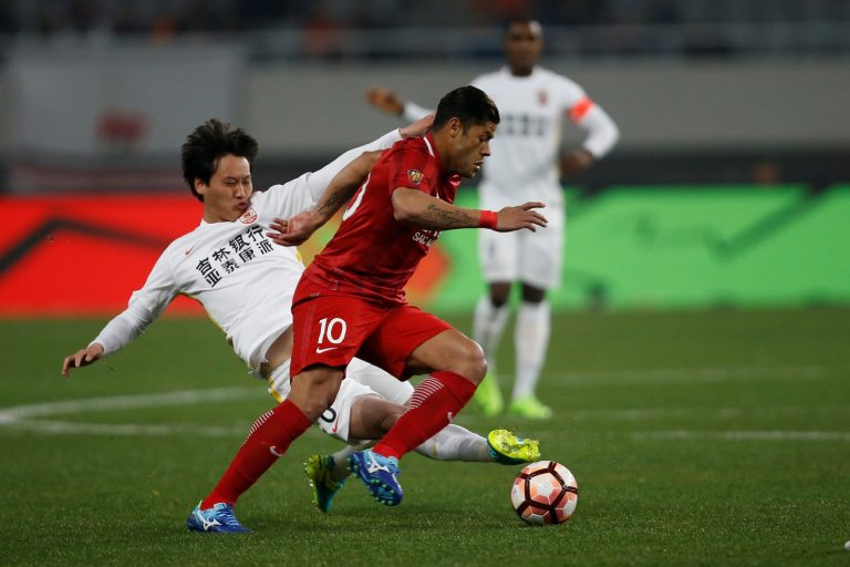 Wolves: Fans stunned by Nuno Espirito Santo’s decision to reject Hulk
