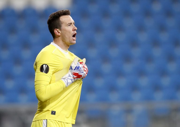 Rangers must sign a goalkeeper after Jon McLaughlin error
