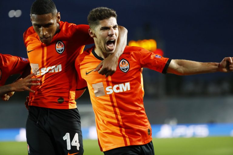 Leeds United: Club set to battle Arsenal for Manor Solomon