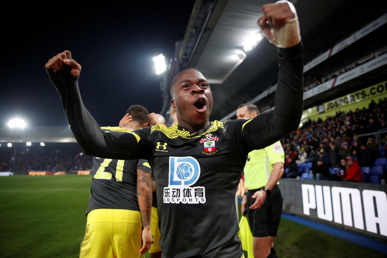 michael-obafemi-celebrates