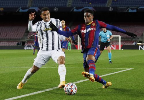 junior-firpo-attracting-west-ham-interest